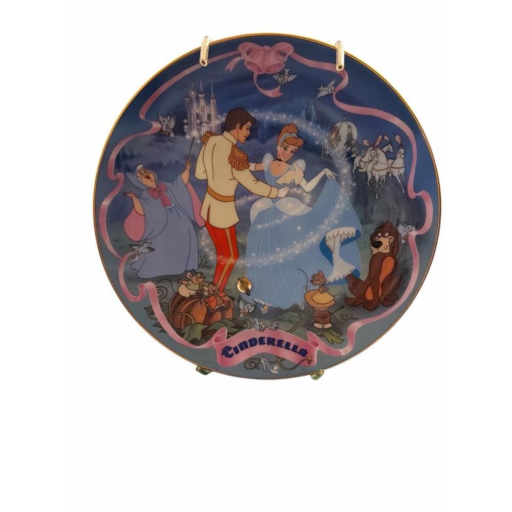 Cinderella's Wish Come True" collector's plate from the "Disney's Musical Memori